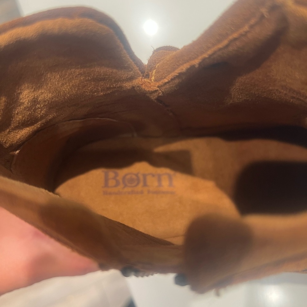 Born
Women's Vaughn Round Toe Regular Booties - Picture 8 of 8